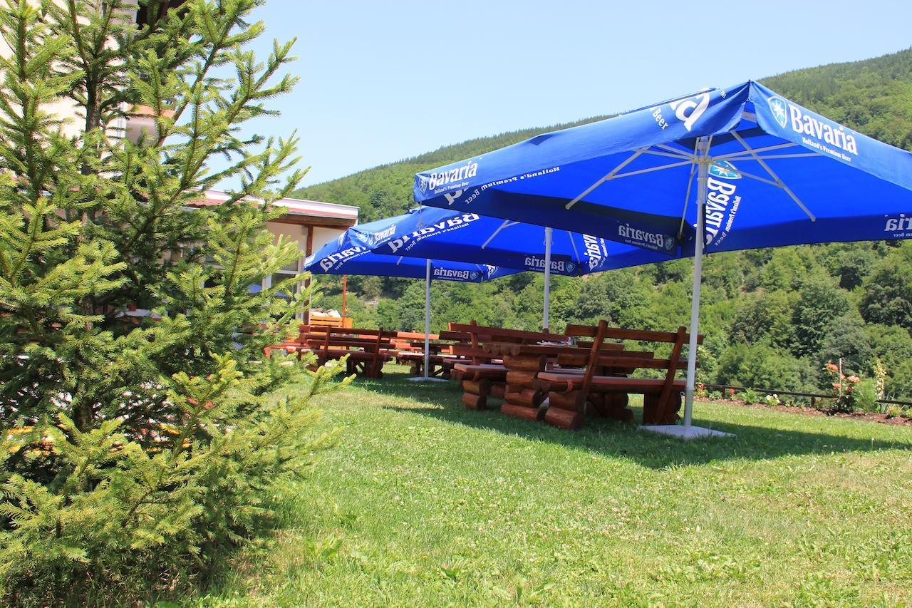 Motel Bavaria Foca Exteriér fotografie