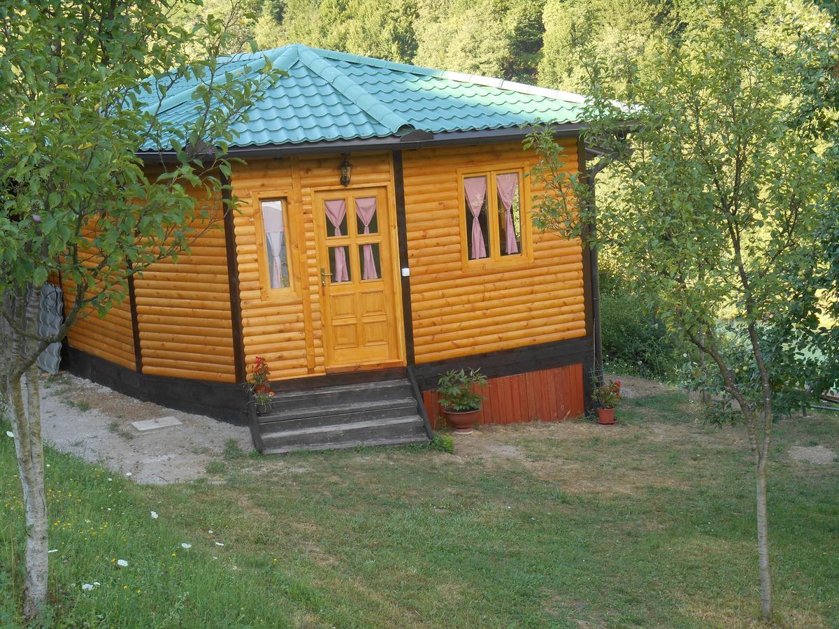 Motel Bavaria Foca Exteriér fotografie