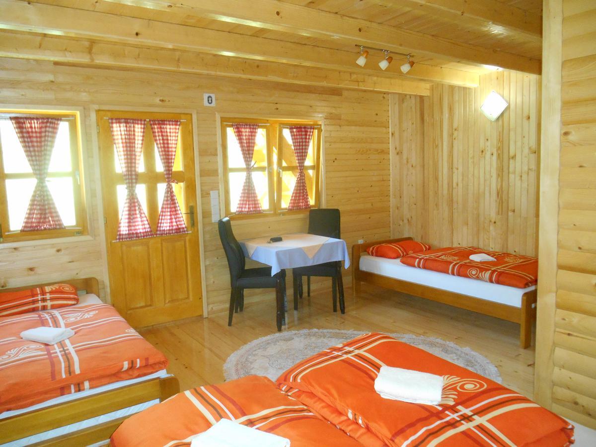 Motel Bavaria Foca Exteriér fotografie